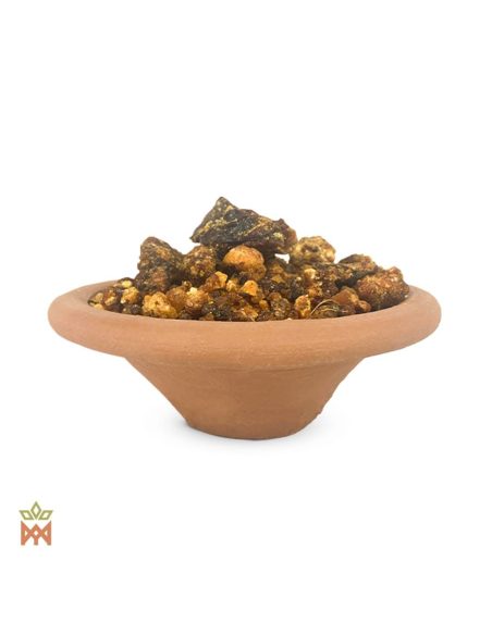 Opopanax de Somalie – Résine d’encens, Opopanax chironium – morceaux brun foncé et ambrés dans un bol en terre cuite, détail