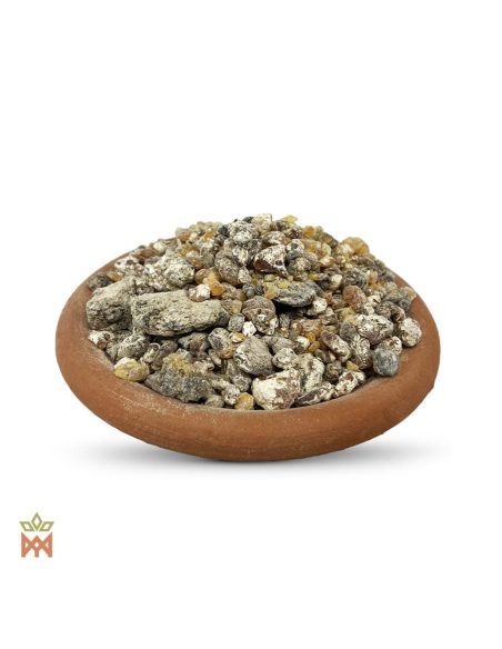 Palo santo du Pérou – Résine entière de sève, Bursera graveolens – morceaux de résine dans un bol, détail