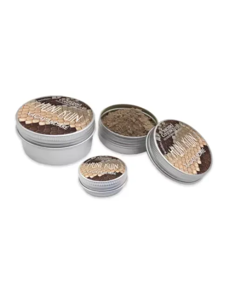 Rapé Huni Kuin – Xacapandaré – boîtes étiquetées de trois tailles, dont une ouverte avec la poudre